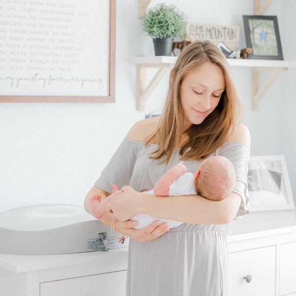 Profile Picture of Lorinda Lukenbach crain (@lorindaleigh) on Poshmark