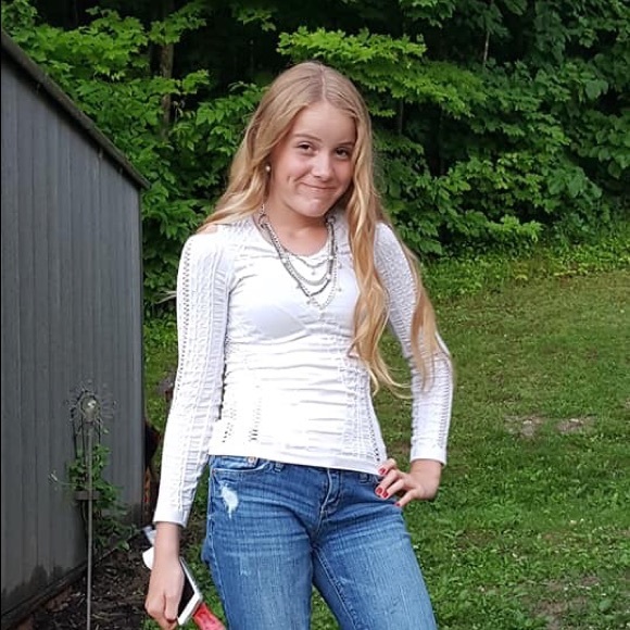 Profile Picture of Jayde Giffen (@_jaydegiffen) on Poshmark