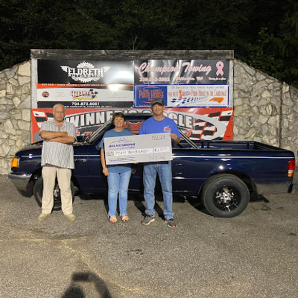 Kevin Winebarger - Poshmark Profile Picture of Kevin Winebarger (@kevinwinebarger) on Poshmark