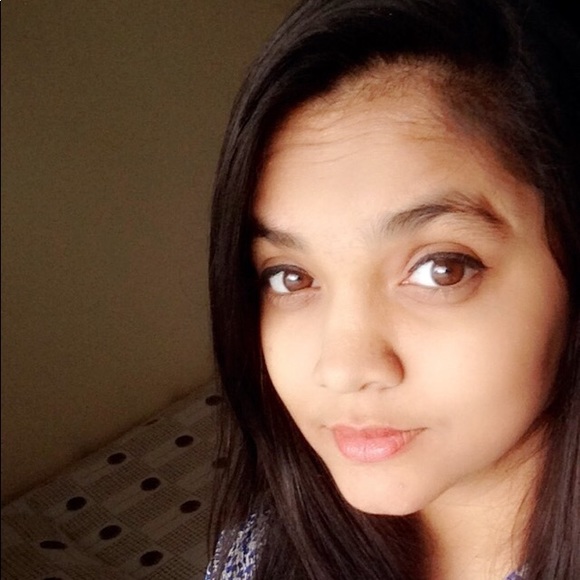 Profile Picture of Krupa Patel (@krupa0397) on Poshmark