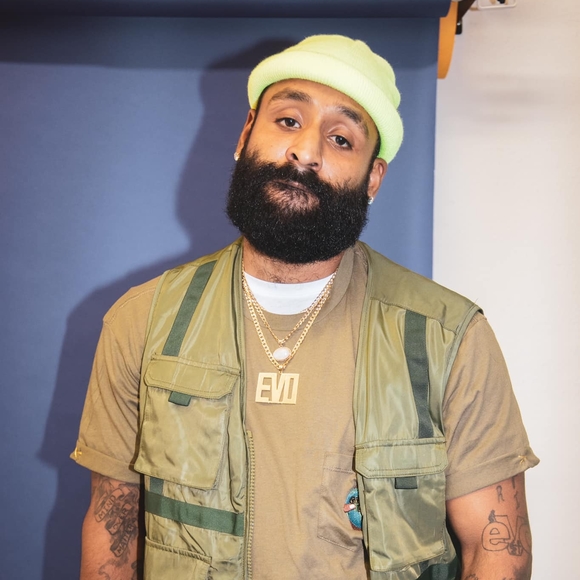 Profile Picture of Steve Terrell (@steve_terrell) on Poshmark