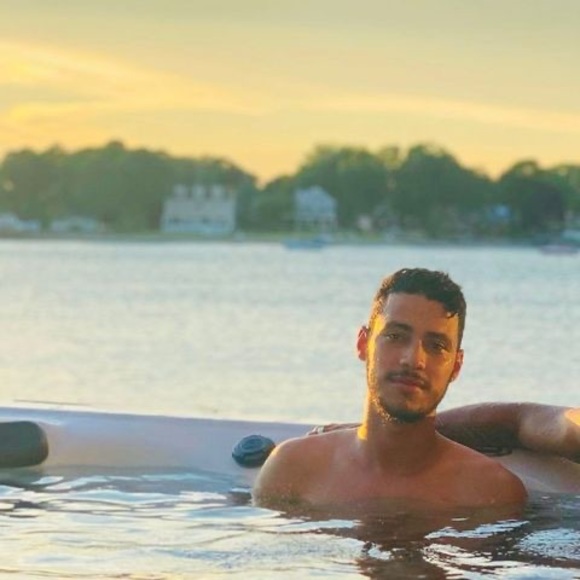 Profile Picture of Diego Alves (@dieguinho1555) on Poshmark