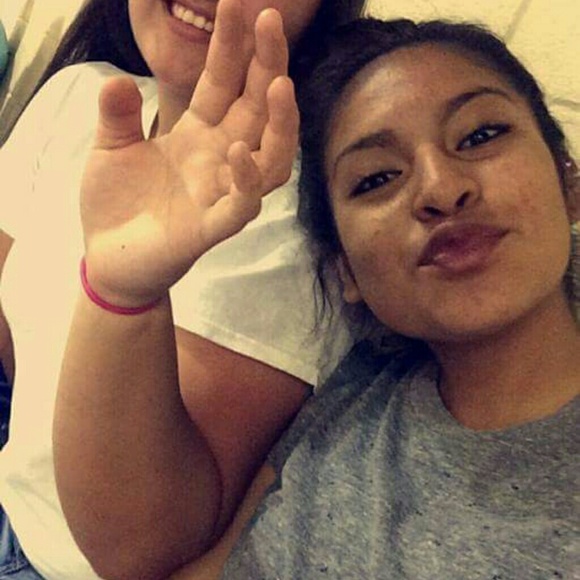 Profile Picture of Alexandra Alejos (@alee512) on Poshmark