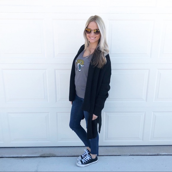 Profile Picture of Erika Masiulis (@elmasiulis) on Poshmark