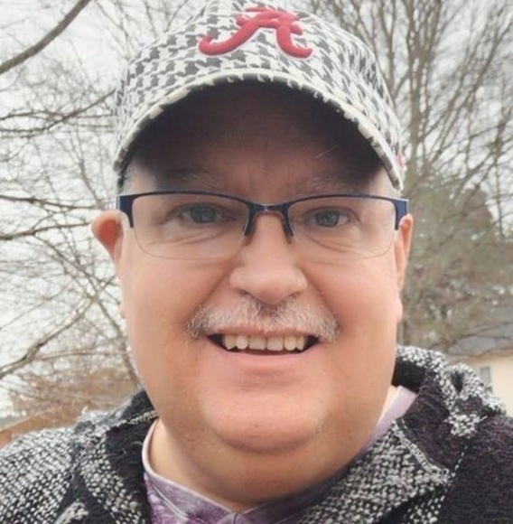 Profile Picture of Erik Augustson (@erik_augustson) on Poshmark