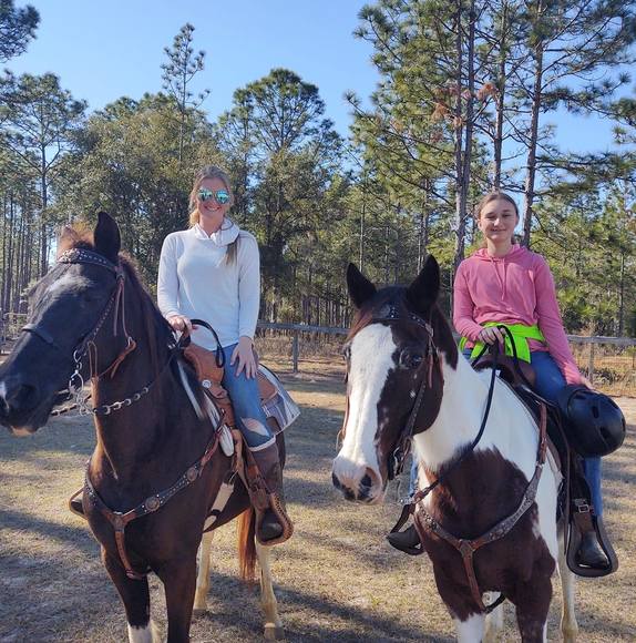 Profile Picture of Desiree Sapinsky (@dsapinsky) on Poshmark