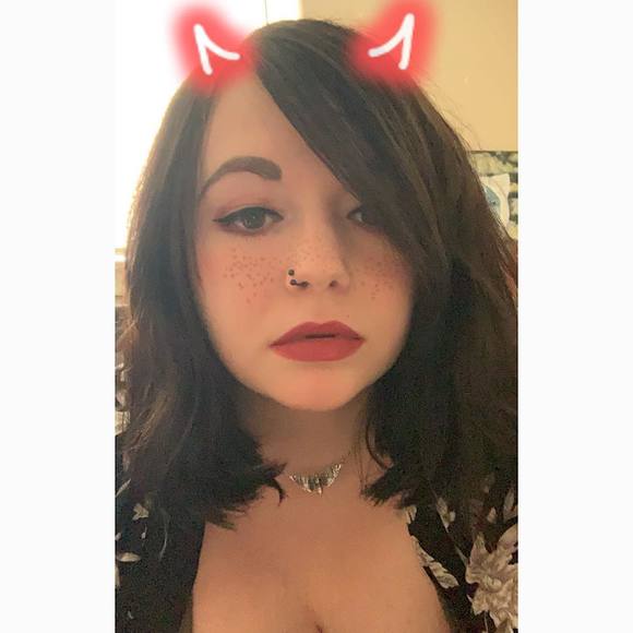 Profile Picture of Katelyn Currier (@shinyweezing) on Poshmark