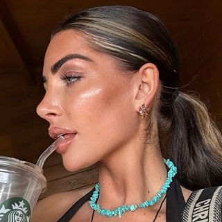 Profile Picture of 🌴D A N I E L L A🌴 (@daniella_clarke) on Instagram