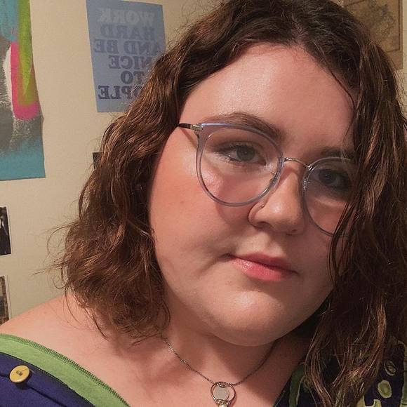 Profile Picture of Katie Knecht (@katiecknecht) on Poshmark
