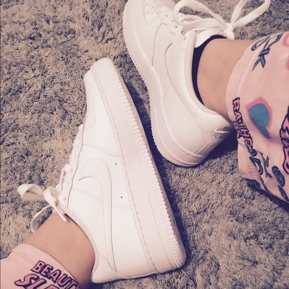 Profile Picture of Wiktoria Szymanska (@wiktoria99) on Poshmark
