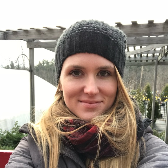 Profile Picture of Shannon Glaski (@sglaski) on Poshmark