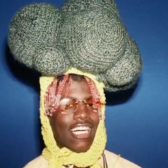 Profile Picture of Evan David (@esd11) on Poshmark