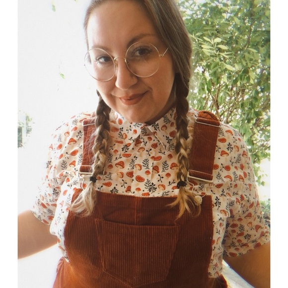 Paige Ferrovecchio - Poshmark Profile Picture of Paige Ferrovecchio (@pinkaddicted86) on Poshmark