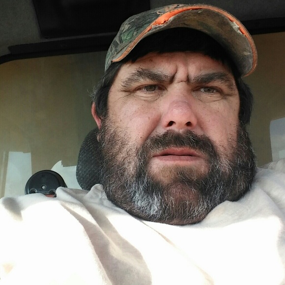 Profile Picture of Bryan Bowen (@babowen77) on Poshmark