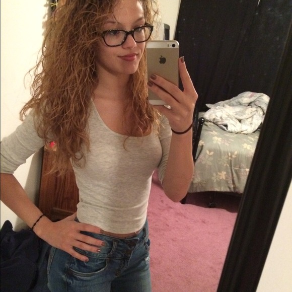 Profile Picture of Shawna Simms (@shawnasimms97) on Poshmark