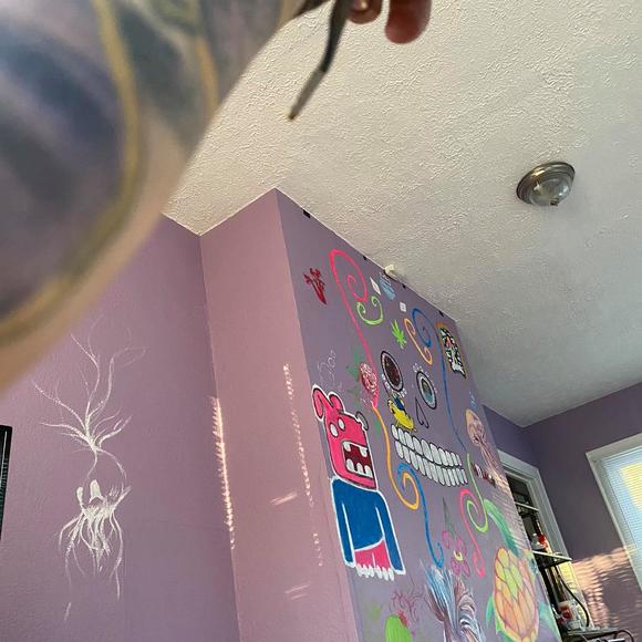 Profile Picture of Harvey Thomas (@hbenoit11) on Poshmark