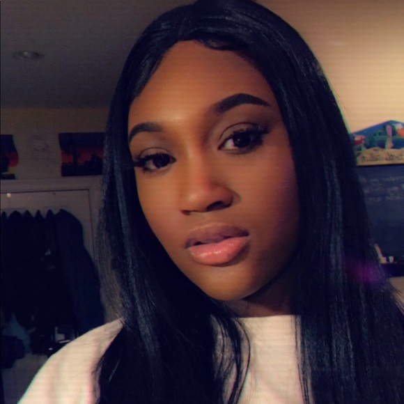 Profile Picture of Chasity Bradley (@hippie_b123) on Poshmark