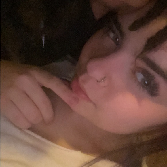 Profile Picture of Maleaha Bonnoni (@kbonnoni) on Poshmark