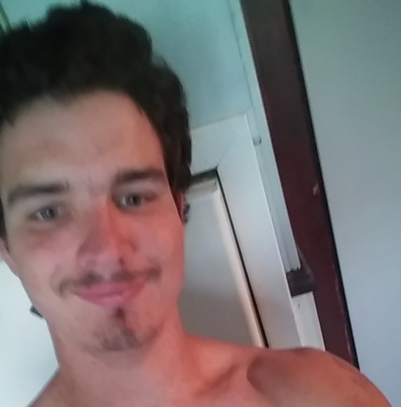 Profile Picture of Cody Pilcher (@codypilcher498) on Poshmark