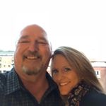 Profile Picture of Angela Haskell (@gigglesnvino) on Instagram