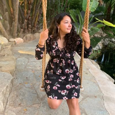 Profile Picture of Cassandra Silveira (@cassandra_7777) on Twitter