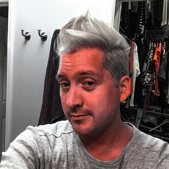 Profile Picture of Zachary Iveson (@ziveson) on Poshmark