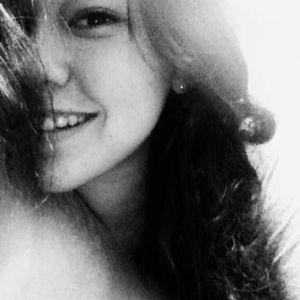 Profile Picture of Paulina (@chhay) on Myspace