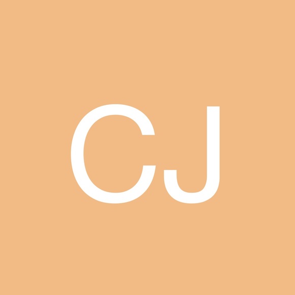 Profile Picture of Courtney Johnson (@courtneyjohn939) on Poshmark