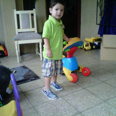 Profile Picture of Roberto Zambrano (@TomSawyer2219) on Twitter