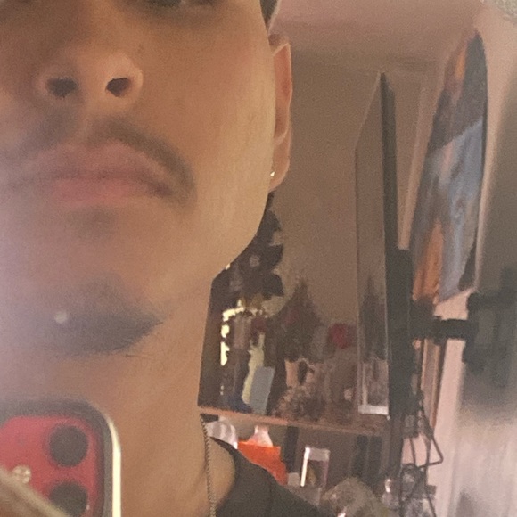 Profile Picture of Lorenzo Lujan (@lorenzolujan) on Poshmark