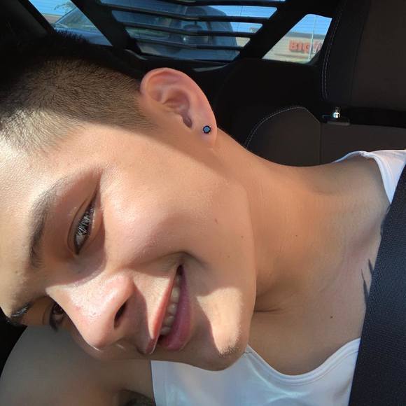 Profile Picture of Dexter mccoy Serdeña (@mccoyserdena) on Poshmark