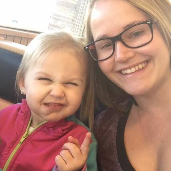 Profile Picture of Larae Beck (@becklarae) on Poshmark