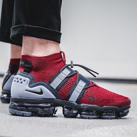 Profile Picture of Tyler Meek (@tmeek23) on Poshmark