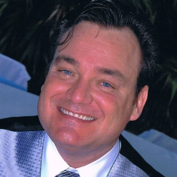 Profile Picture of David Eagan (@eaganmachine) on Poshmark