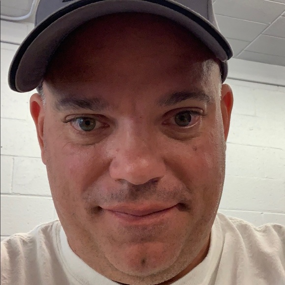 Profile Picture of Craig Nickerson (@cnick1015) on Poshmark