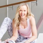 Profile Picture of Andrea Robertson (@thebarreclinic) on Instagram