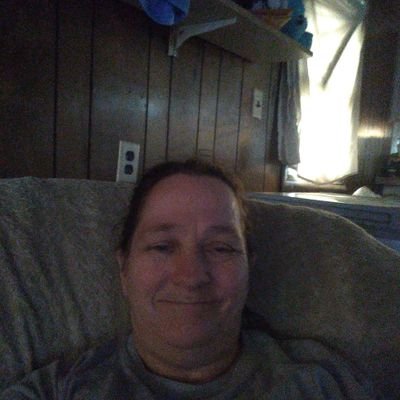 Profile Picture of Dianne Dean (@DianneD08194090) on Twitter