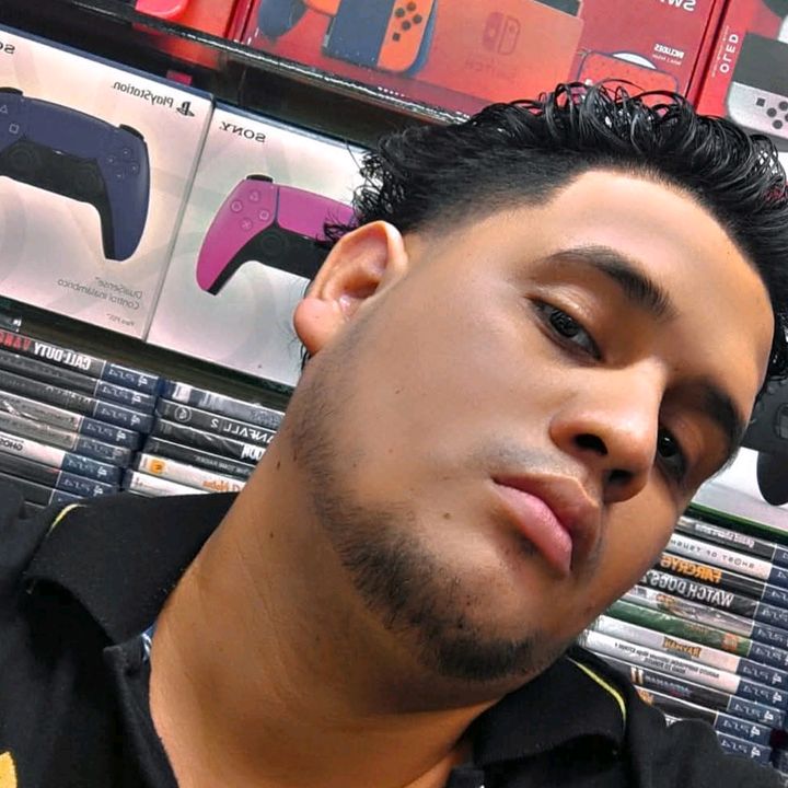 Profile Picture of Full Record 🇪🇨 (@alonsohidalgo1998) on Tiktok