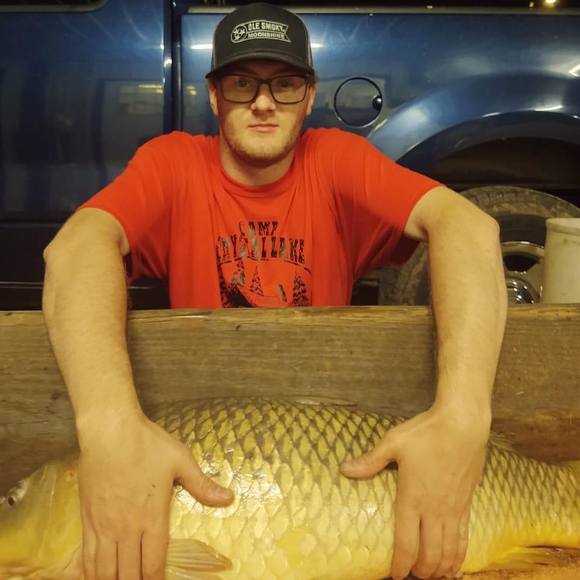 Profile Picture of Terry Robinette (@terry_robinette) on Poshmark