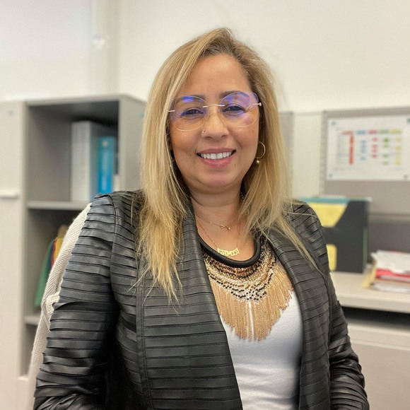 Profile Picture of Samia Mansouri (@nananany6) on Poshmark