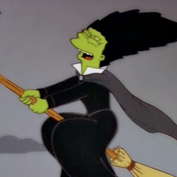 Profile Picture of Sophia Mullowney (@sophimullo) on Poshmark