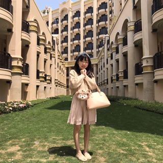 Profile Picture of 布點兒 (@chenxuan.peng) on Facebook