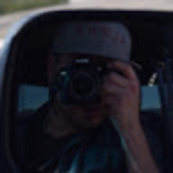 Profile Picture of Jay Mckay (@filosurfo) on Poshmark