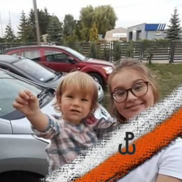 Profile Picture of Roksana Gorgolewski (@rgorgolewski) on Poshmark