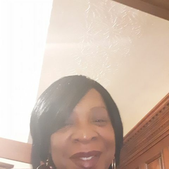 Profile Picture of Nancy Willingham (@nwillingham95) on Poshmark