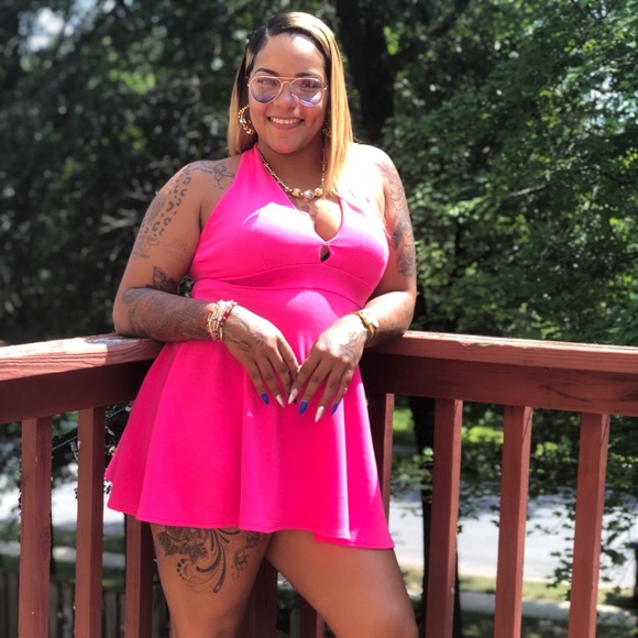 Profile Picture of Brittney Hawkins (@tattedmommie89) on Poshmark