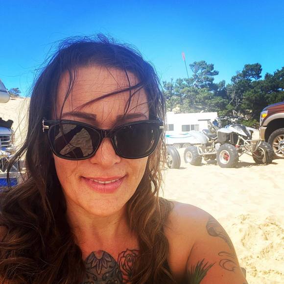 Profile Picture of Kelly Rodts (@krodts1977) on Poshmark