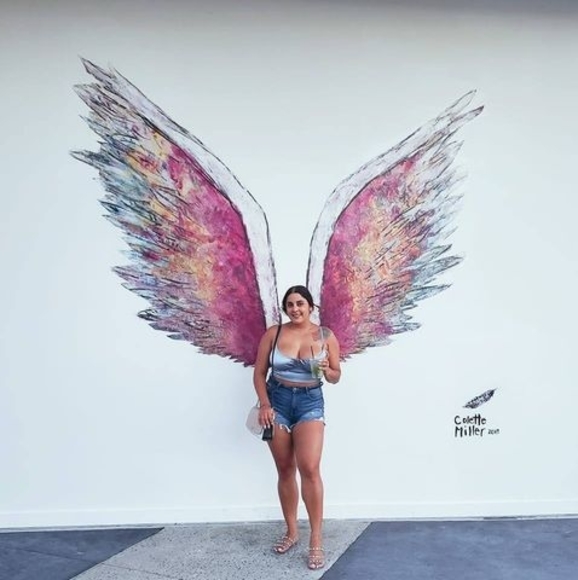 Profile Picture of Alexis Jiminian (@alexiis1015) on Poshmark