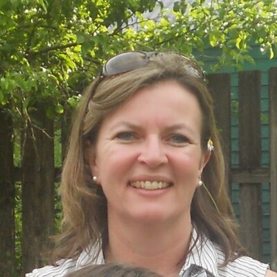 Profile Picture of Lori Flores (@FloresLori) on Twitter