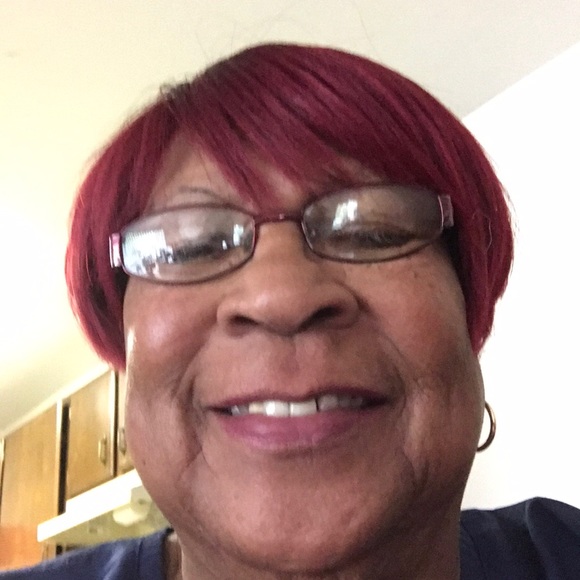 Profile Picture of Ruby Veal (@rubyveal53) on Poshmark